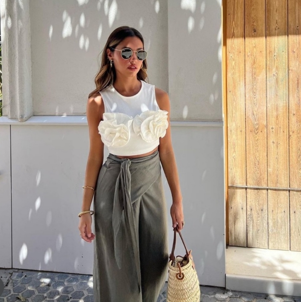 Zara viral flower top